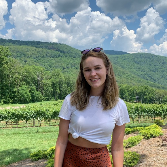 Meet your Posher, Kat - Picture 1 of 1